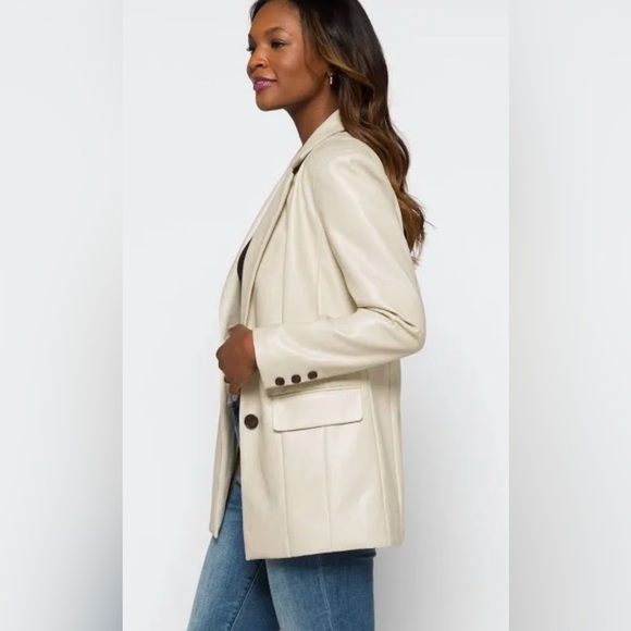 Cream vegan leather blazer NWT. Avec les Filles - Picture 3 of 11